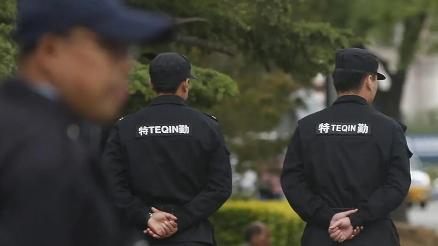 Agentes de la policía china Agentes de la policía china