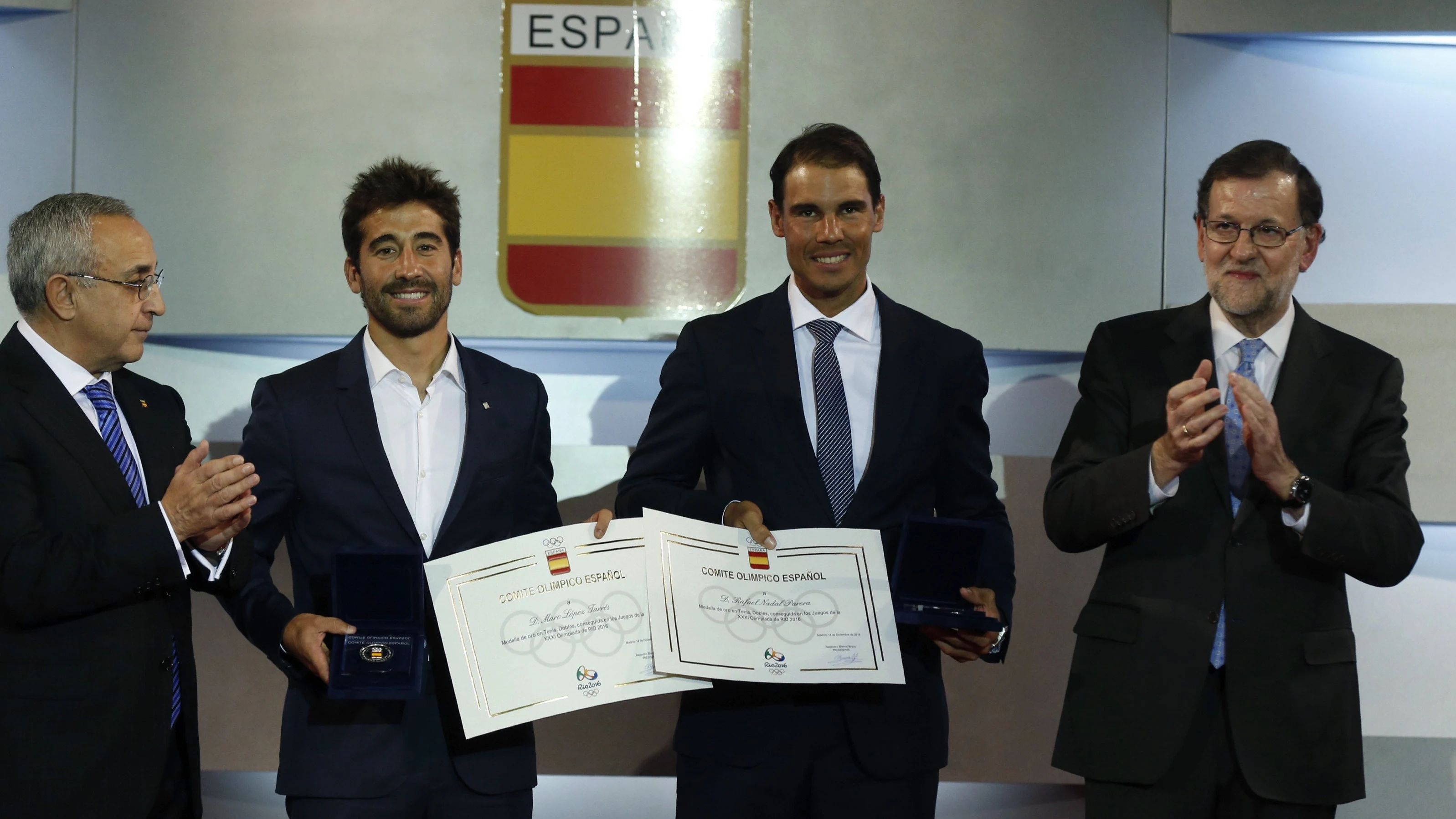 Mariano Rajoy junto a Nadal y Marc López Mariano Rajoy junto a Nadal y Marc López