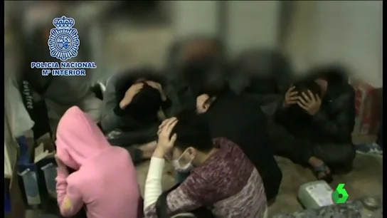 Frame 26.934352 de: Un grupo de ciudadanos chinos se hacían pasar por policías para pedir dinero a sus compatriotas Frame 26.934352 de: Un grupo de ciudadanos chinos se hacían pasar por policías para pedir dinero a sus compatriotas