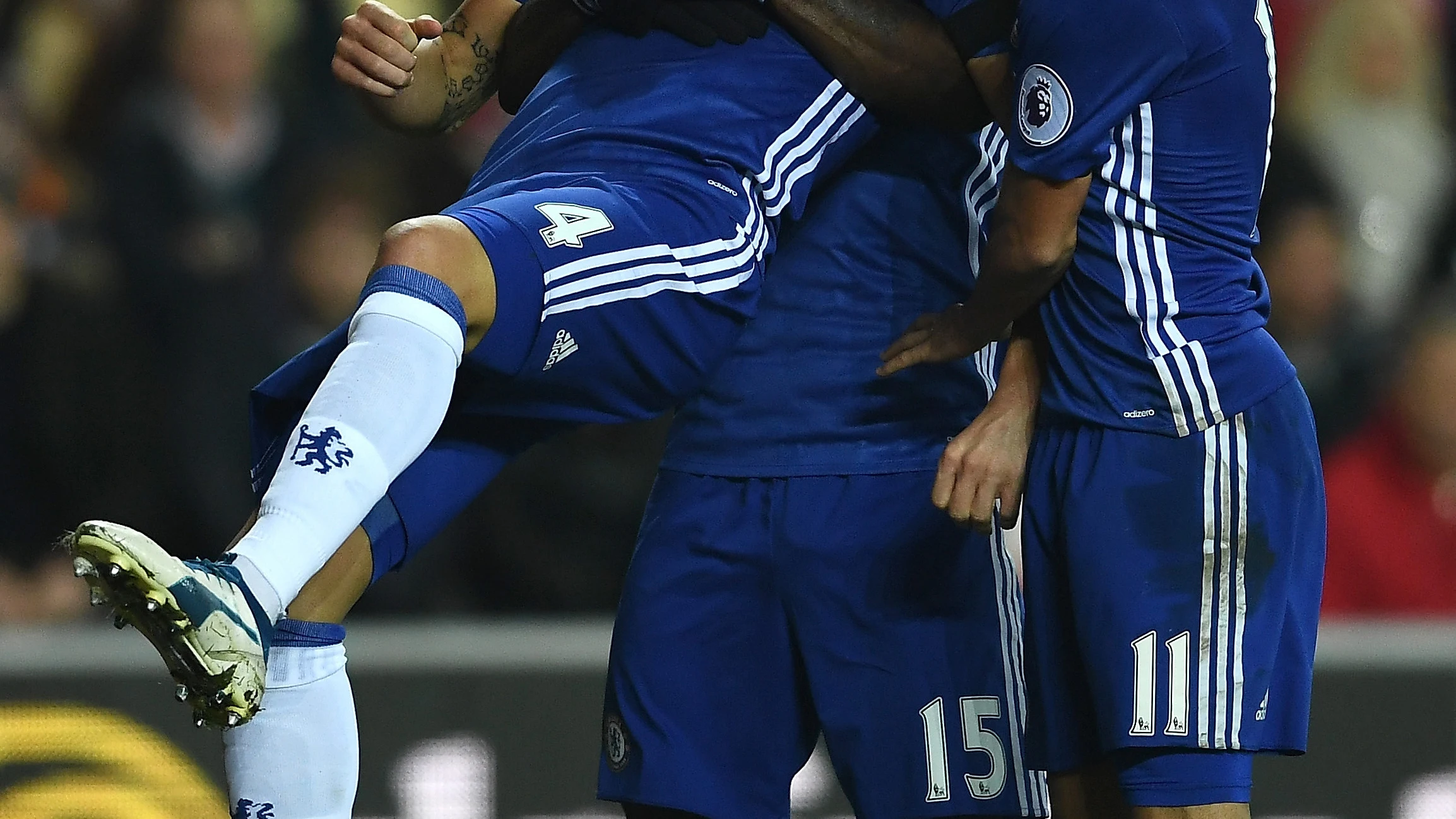 Cesc Fábregas celebra su gol con el Chelsea 