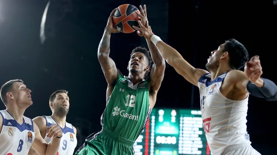 Momentos del partido entre el Darussafaka y el Real Madrid Momentos del partido entre el Darussafaka y el Real Madrid