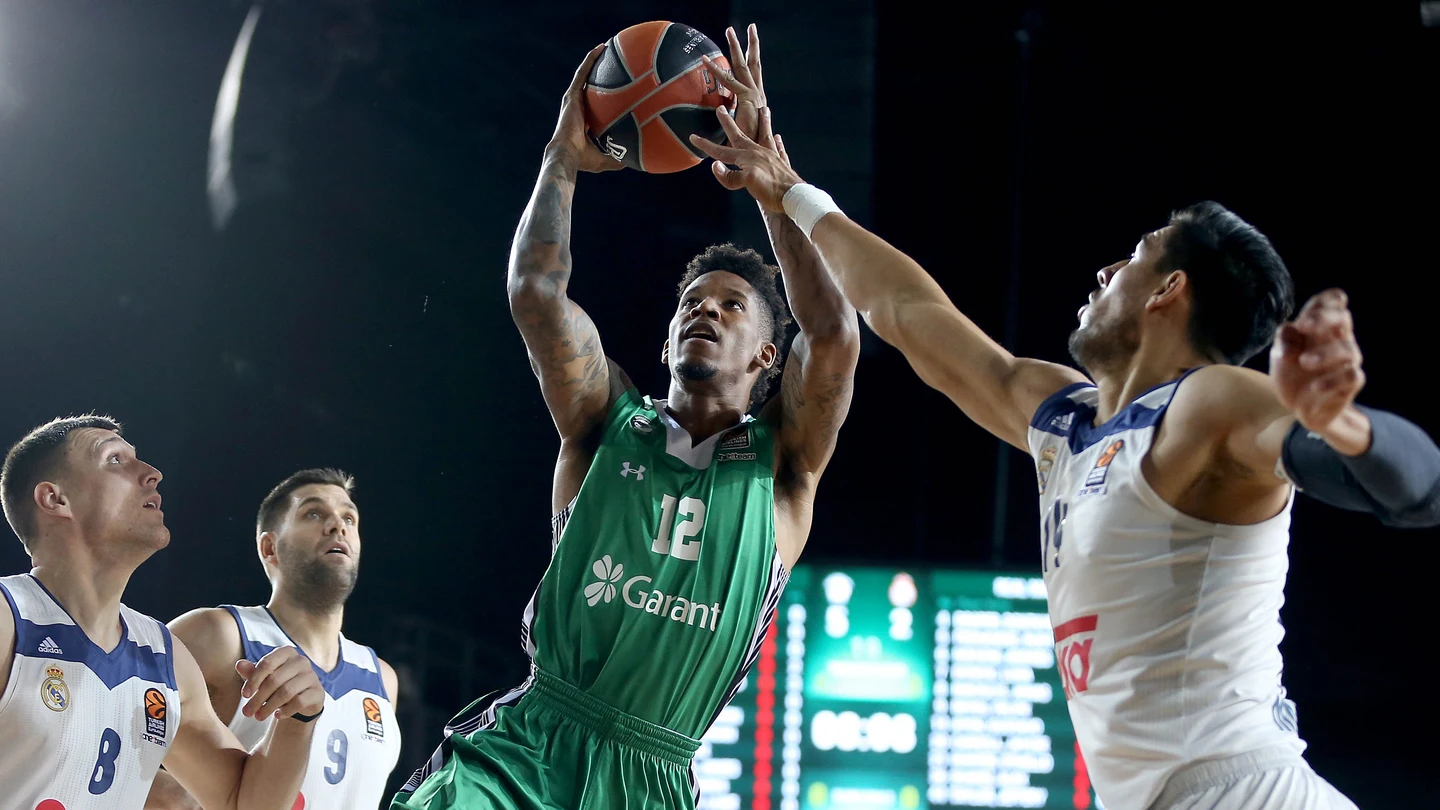 Momentos del partido entre el Darussafaka y el Real Madrid Momentos del partido entre el Darussafaka y el Real Madrid