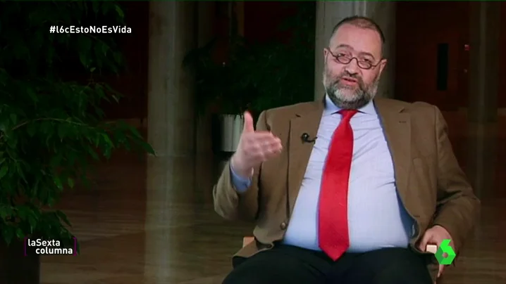 Frame 25.136645 de: "El horario español es muy simpático para un soltero de vacaciones pero para familias con hijos no es divertido"