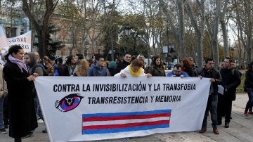 Protesta por la falta de medicamentos para transexuales