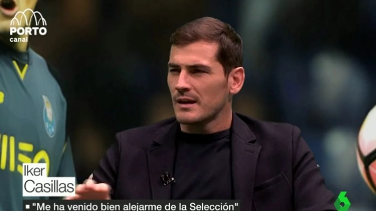 Casillas ofrece una entrevista a la televisión del Oporto Casillas ofrece una entrevista a la televisión del Oporto