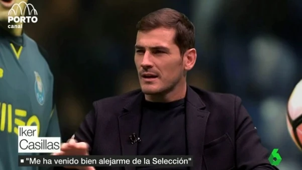 Casillas ofrece una entrevista a la televisión del Oporto Casillas ofrece una entrevista a la televisión del Oporto