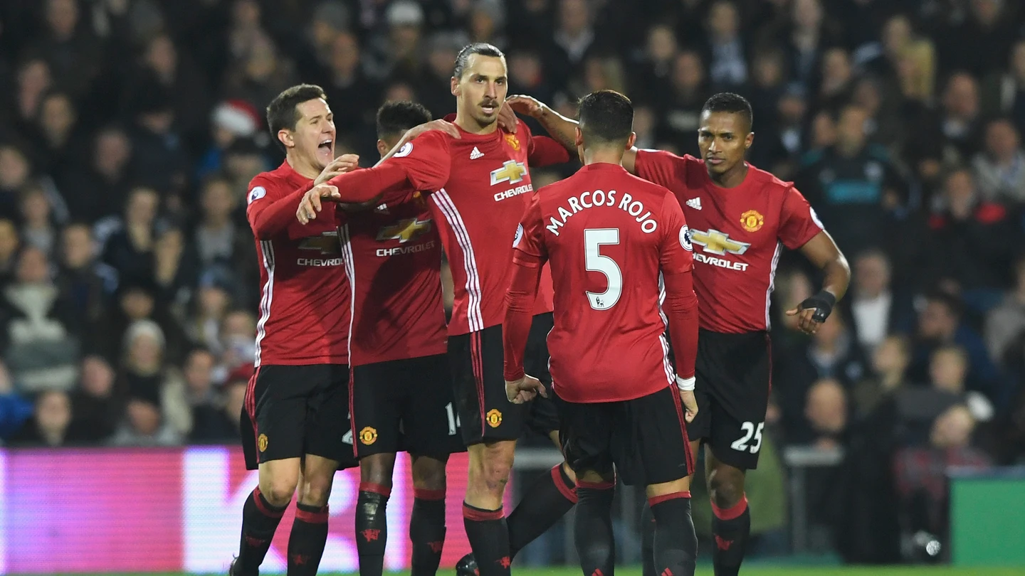 Ibrahimovic celebrando uno de sus goles frente al Bromwich Ibrahimovic celebrando uno de sus goles frente al Bromwich