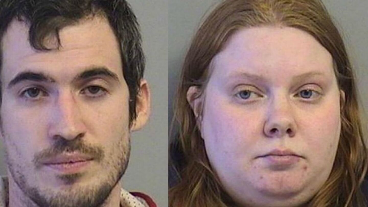 Imagen de Kevin Fowler y Aislyn Miller, arrestados por la polic&iacute;a