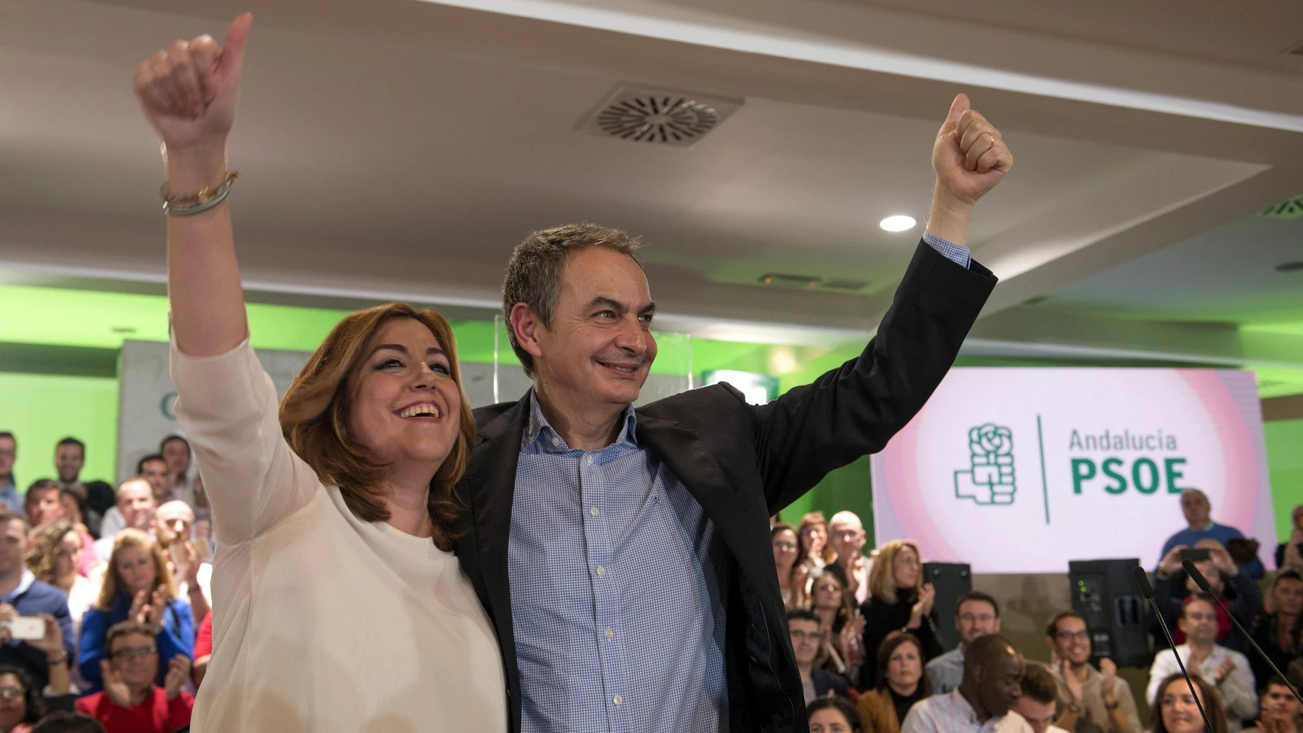La secretaria general del PSOE andaluz y presidenta de la Junta, Susana Díaz, y el expresidente del Gobierno José Luis Rodríguez Zapatero