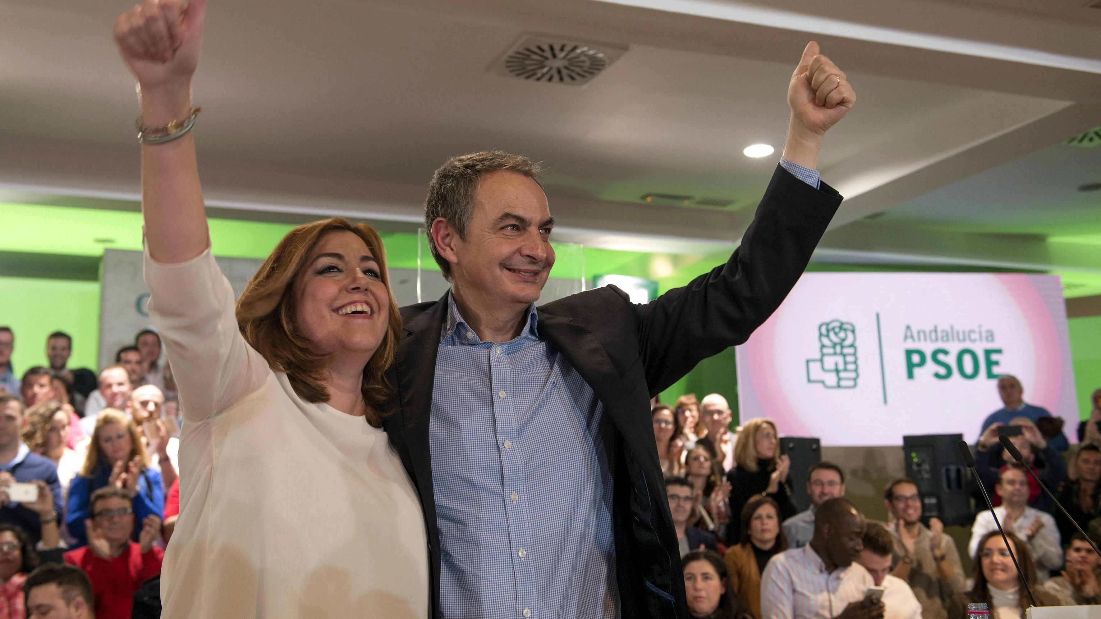 La secretaria general del PSOE andaluz y presidenta de la Junta, Susana Díaz, y el expresidente del Gobierno José Luis Rodríguez Zapatero