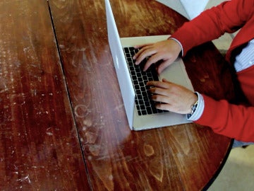 El editor que hackeo el Nobel de literatura. El editor que hackeo el Nobel de literatura.