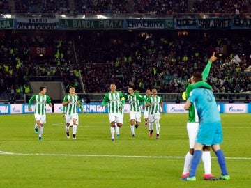 Miguel Borja y Franco Armani celebran la victoria Miguel Borja y Franco Armani celebran la victoria
