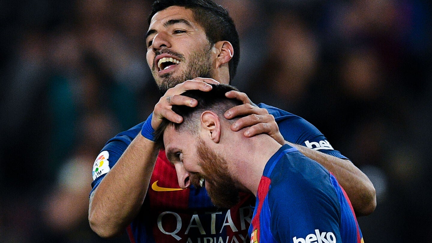 Leo Messi y Luis Su&aacute;rez celebran un gol ante el Espanyol