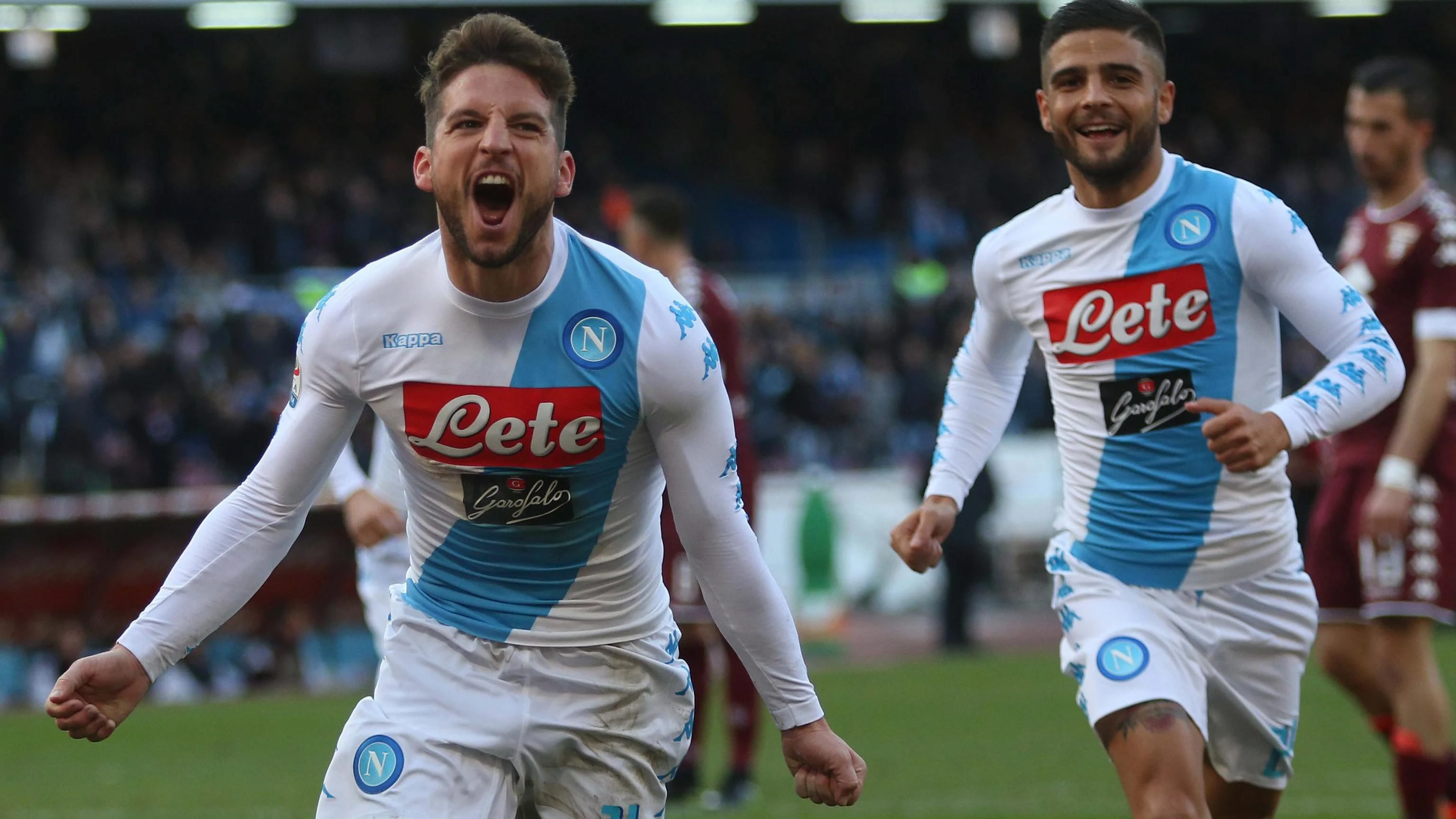 Mertens celebrando uno de sus goles frente al Torino