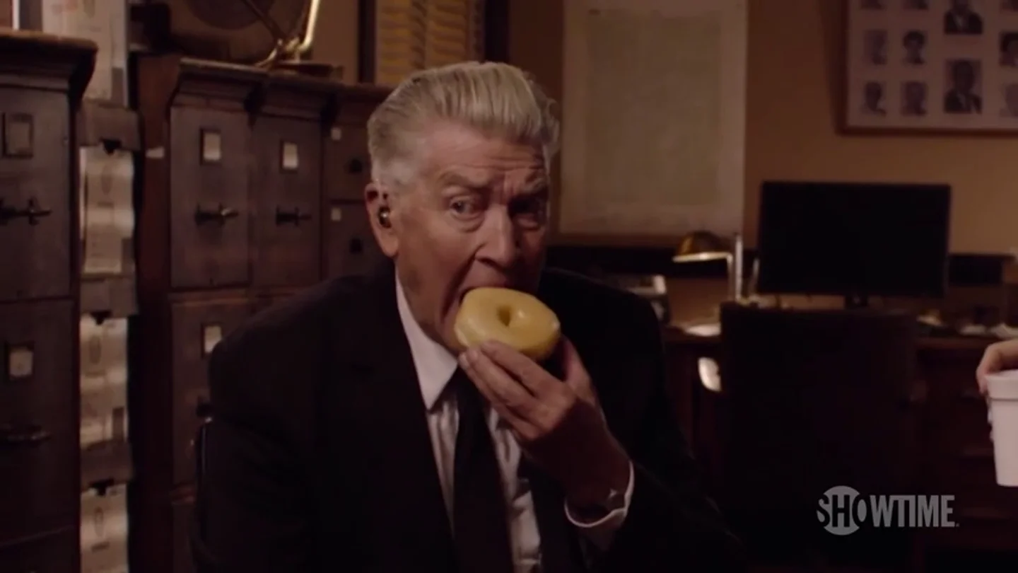 Frame 1.084748 de: David Lynch protagoniza el nuevo avance de 'Twin Peaks' Frame 1.084748 de: David Lynch protagoniza el nuevo avance de 'Twin Peaks'