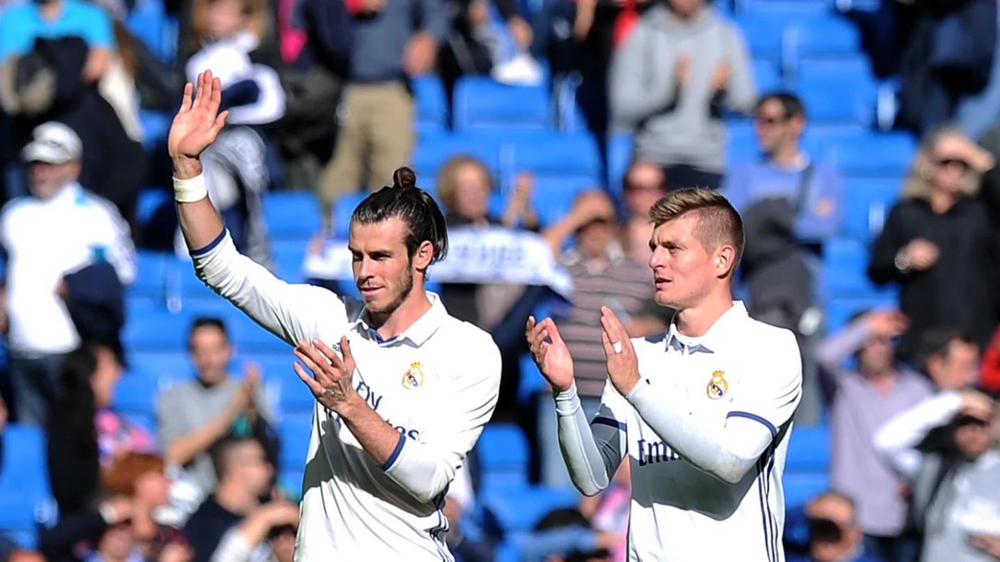 Bale, junto a Toni Kroos Bale, junto a Toni Kroos