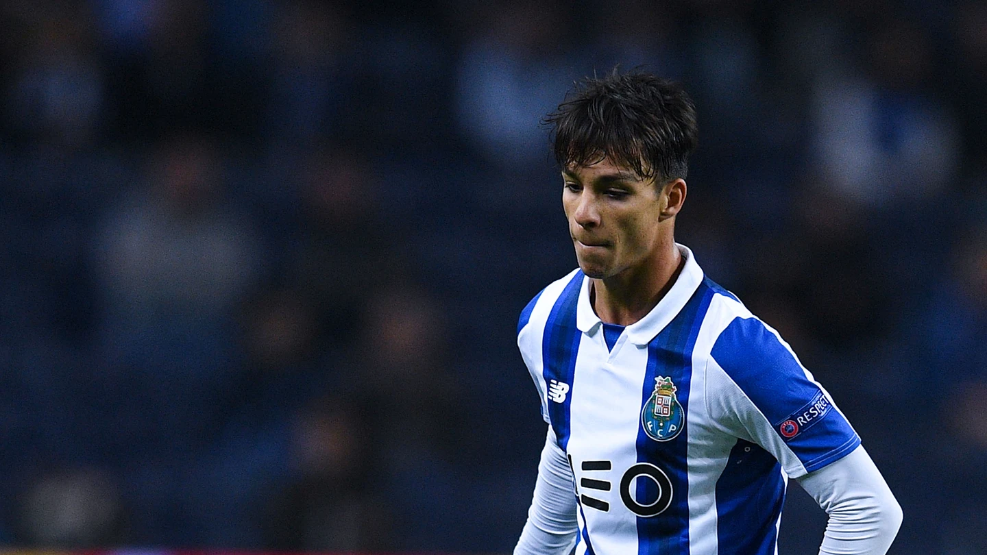 Óliver Torres, en un partido con el Oporto Óliver Torres, en un partido con el Oporto