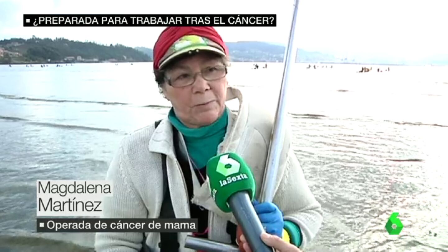 Frame 10.225556 de: La Seguridad Social da el alta a una mariscadora operada de c&aacute;ncer de mama: "Me empieza a doler el pecho, las cicatrices..."