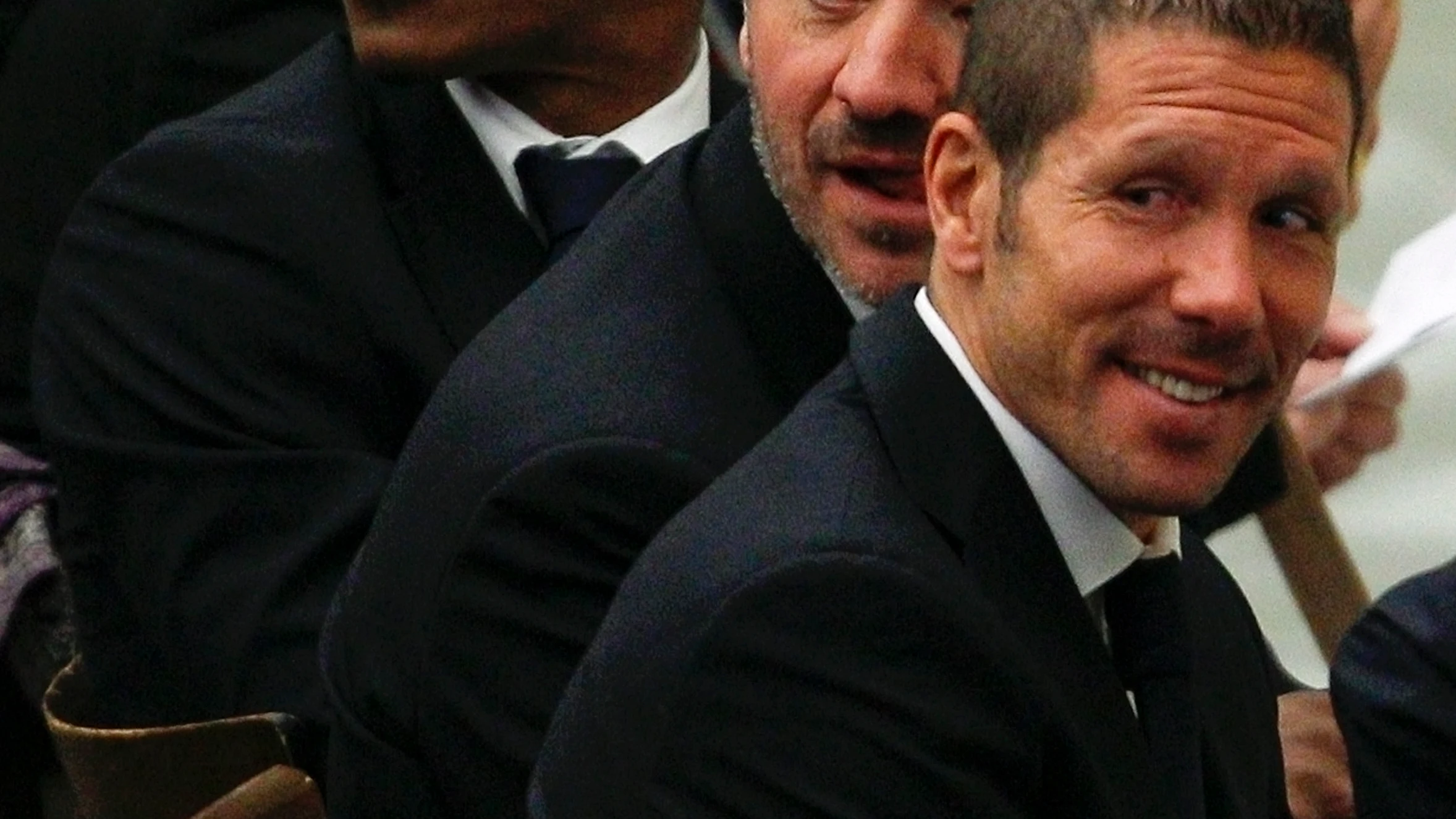 Perea, Gil Marín y Simeone, durante la visita del Papa Benedicto XVI