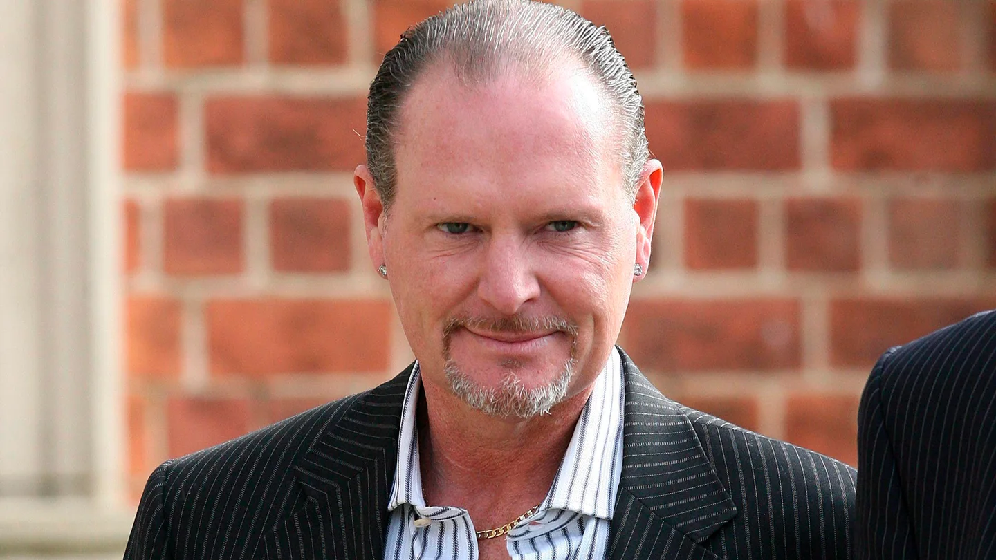 El exinternacional inglés Paul Gascoigne, tirado por una escalera por provocar una riña borracho El exinternacional inglés Paul Gascoigne, tirado por una escalera por provocar una riña borracho