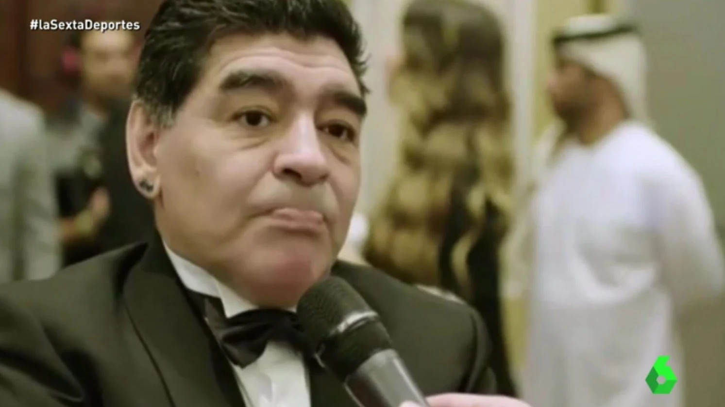 Diego Maradona durante un acto 