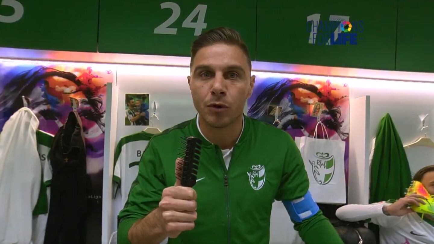 Joaqu&iacute;n S&aacute;nchez, durante el 'mannequin challenge' 