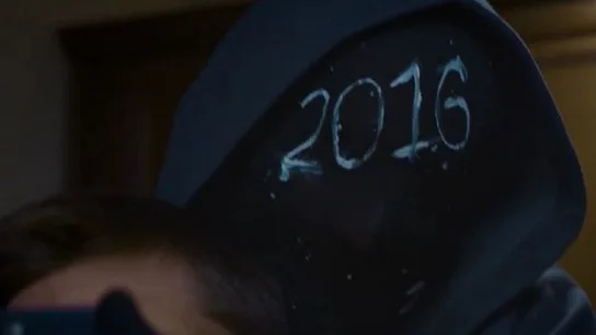 Fotograma del tráiler de terror sobre 2016 Fotograma del tráiler de terror sobre 2016