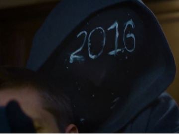 Fotograma del tráiler de terror sobre 2016 Fotograma del tráiler de terror sobre 2016