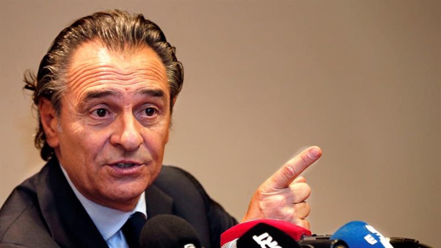 Prandelli en rueda de prensa