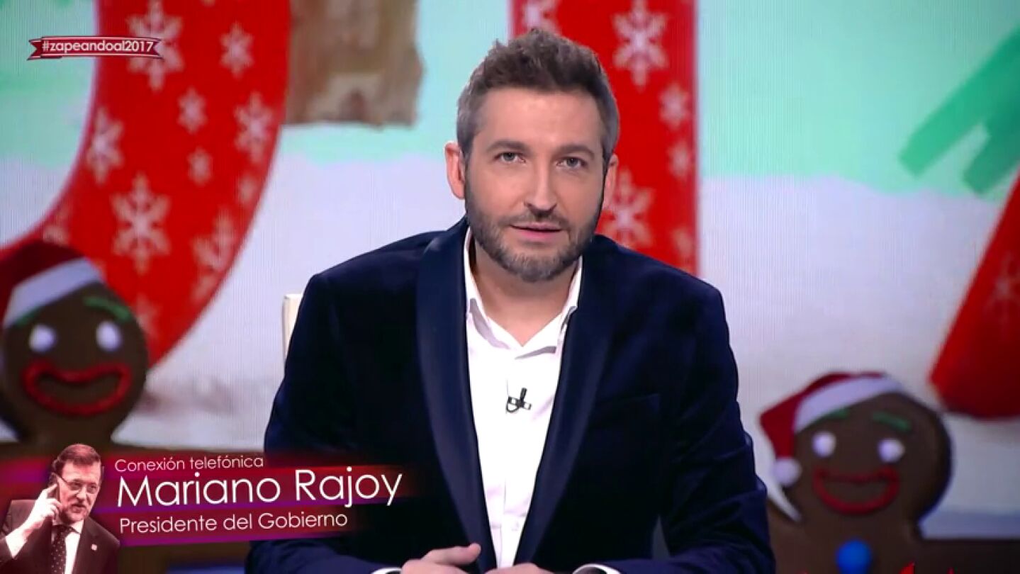 Frame 88.440962 de: Irene Junquera reta a Frank Blanco: "&iquest;A que no tienes narices de gastarle una broma a Mariano Rajoy?"