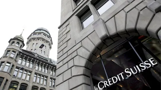 Fachada de la sede de Credit Suisse en Zúrich (Suiza) Fachada de la sede de Credit Suisse en Zúrich (Suiza)
