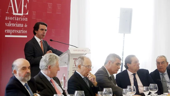 Aznar en un acto con empresarios Aznar en un acto con empresarios