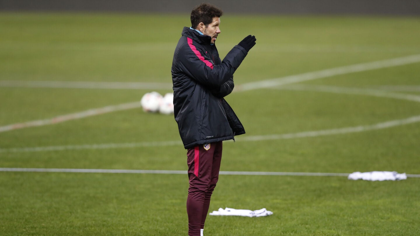 Simeone durante el entrenamiento 
