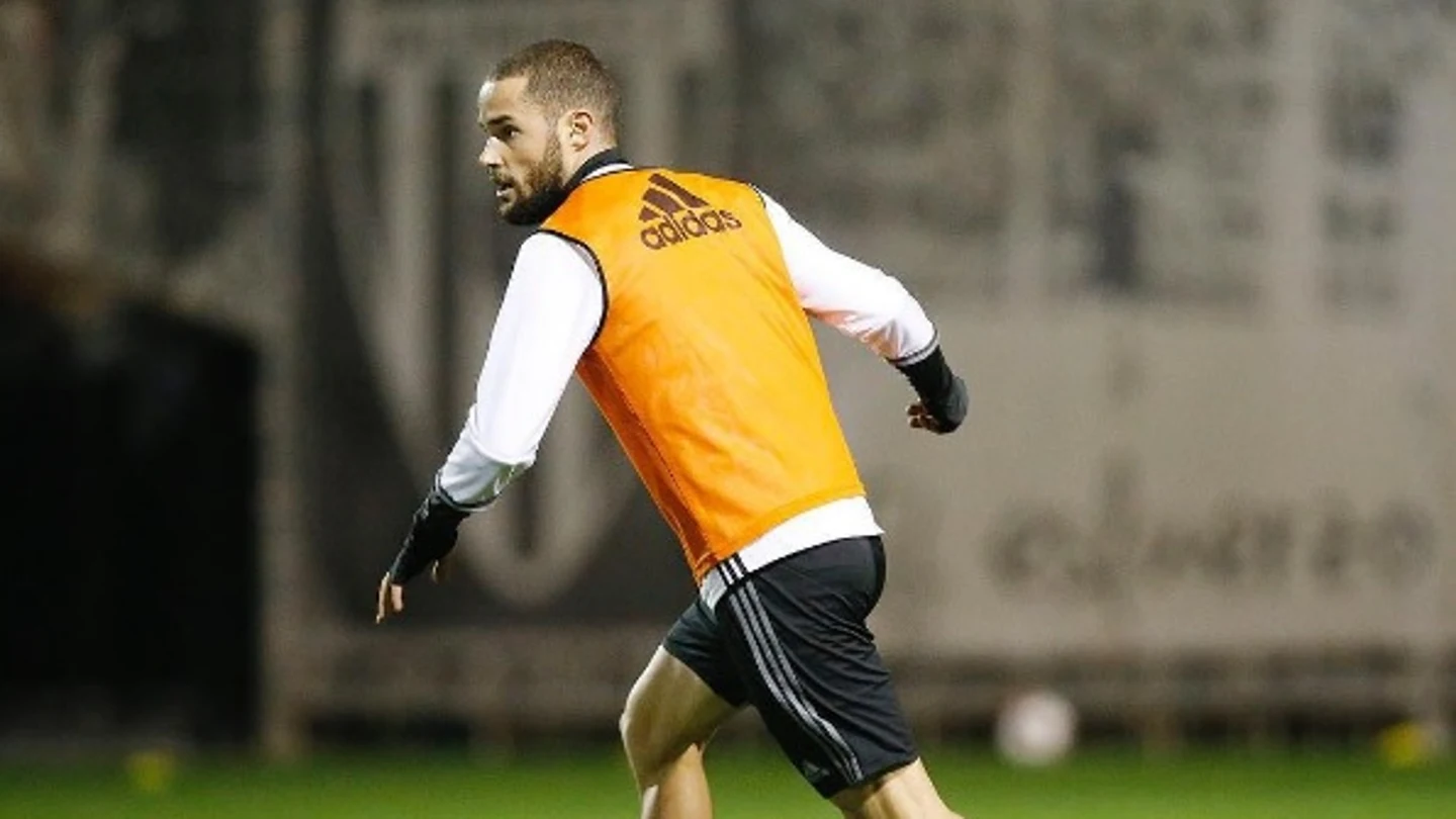 Mario Suárez, jugador del Valencia CF Mario Suárez, jugador del Valencia CF