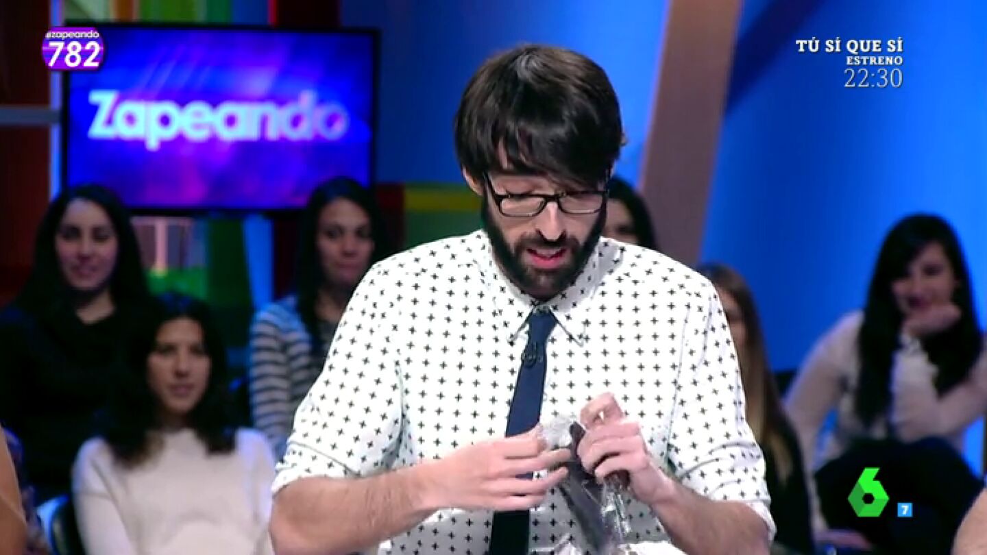 Frame 23.501739 de: peinado