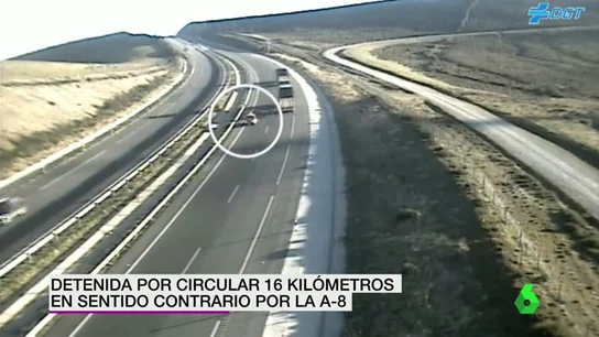 Frame 5.574296 de: Detenida por circular 16 kilómetros en sentido contrario por la A-8 Frame 5.574296 de: Detenida por circular 16 kilómetros en sentido contrario por la A-8