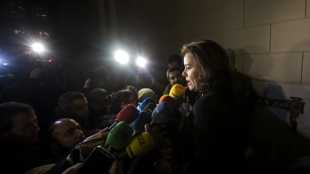 Soraya Sáenz de Santamaría ante los medios Soraya Sáenz de Santamaría ante los medios