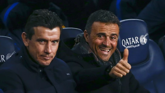 Luis Enrique, en el banquillo del Camp Nou junto a Unzué Luis Enrique, en el banquillo del Camp Nou junto a Unzué