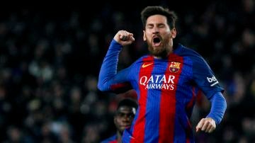 Leo Messi celebra eufórico su gol 
