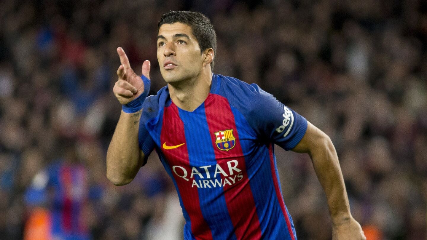Luis Su&aacute;rez celebra un gol con el Barcelona