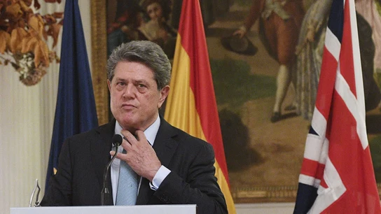Federico Trillo anuncia que deja la embajada de Londres v