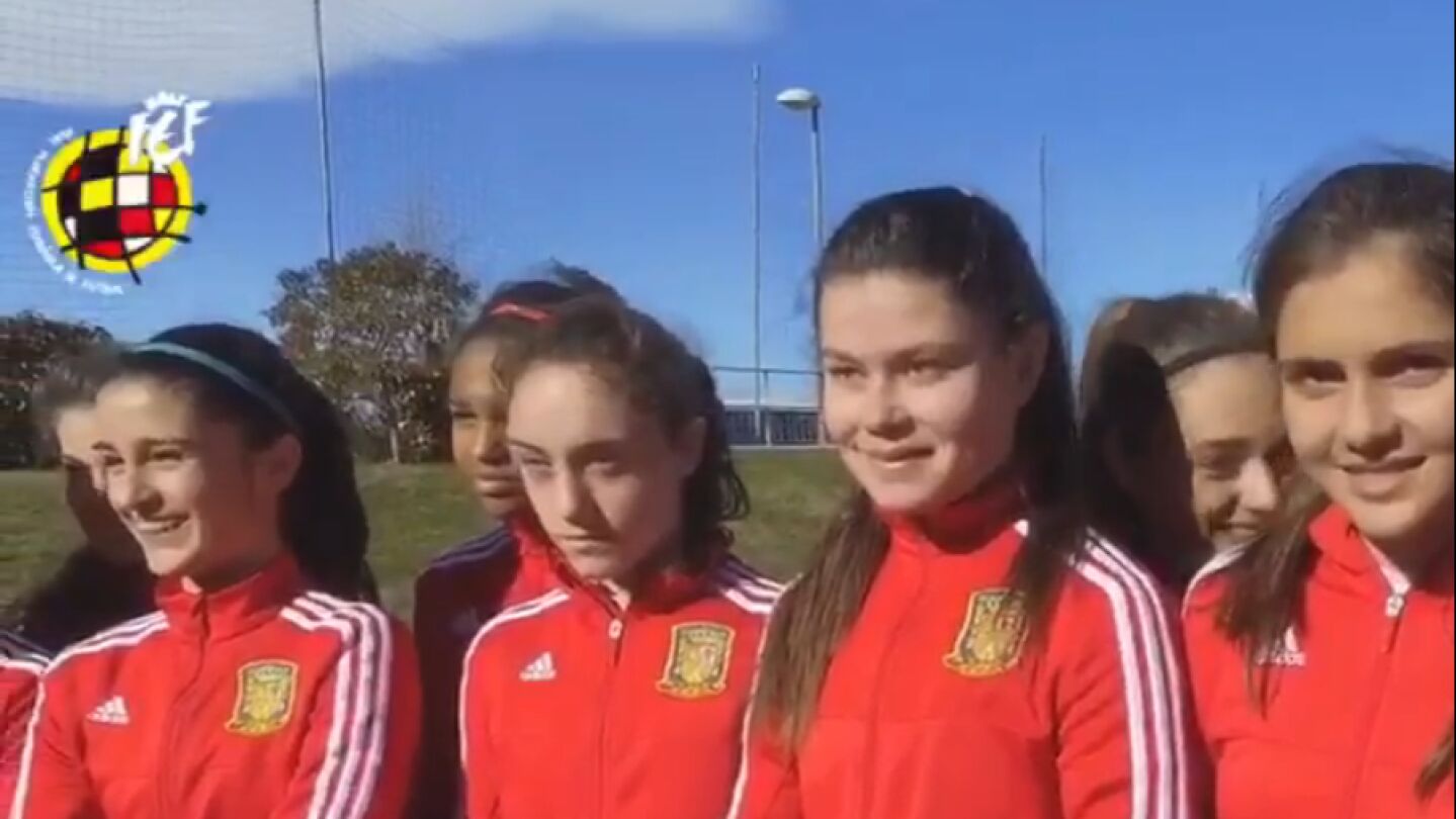 Jugadoras de la selecci&oacute;n femenina Sub-19 de f&uacute;tbol