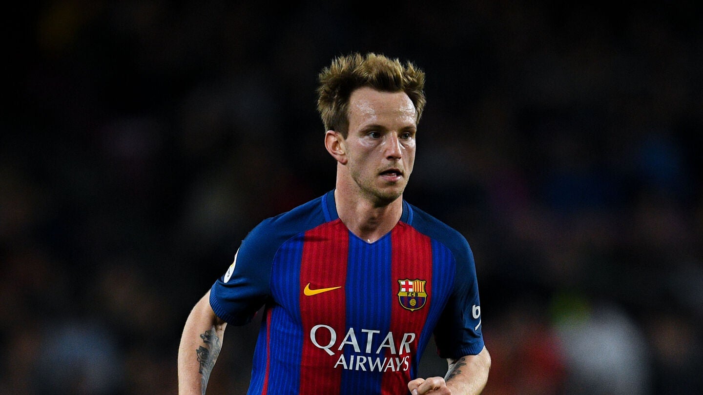 Rakitic, durante un partido con el Bar&ccedil;a
