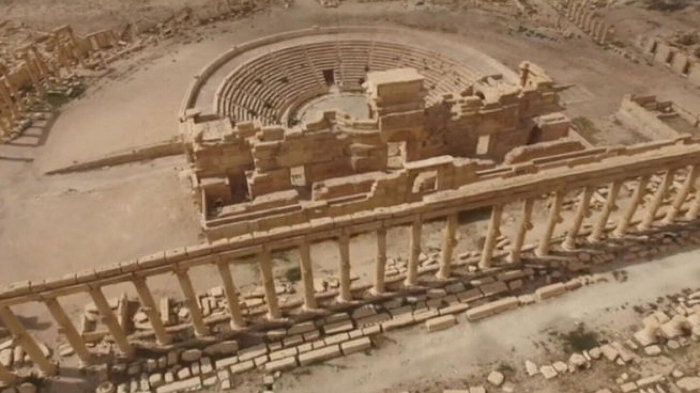 Imagen a&eacute;rea del teatro romano de Palmira
