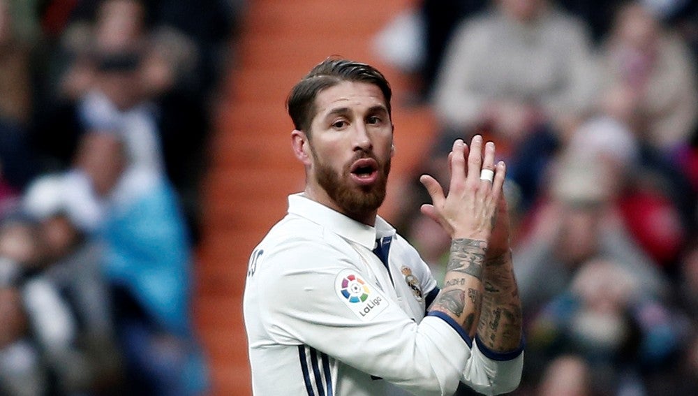 Sergio Ramos lamenta una ocasión fallada contra el Málaga