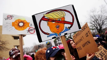 Pancartas contra Trump en la 'Marcha de las mujeres'