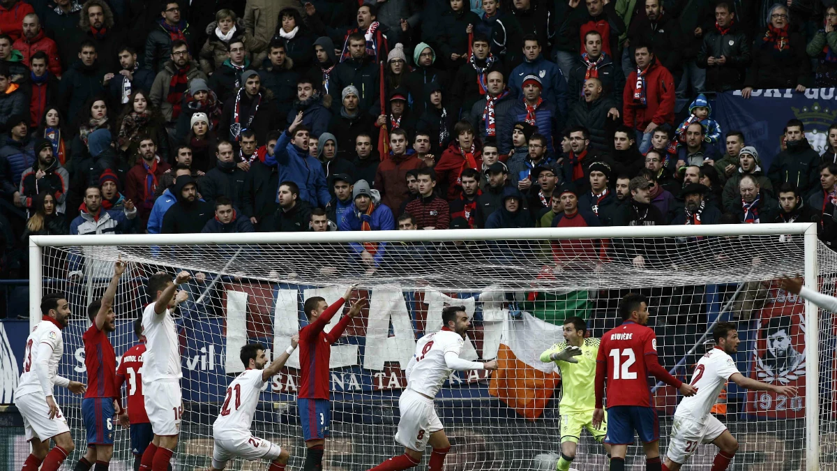 Osasuna protesta el gol del Mudo Vázquez