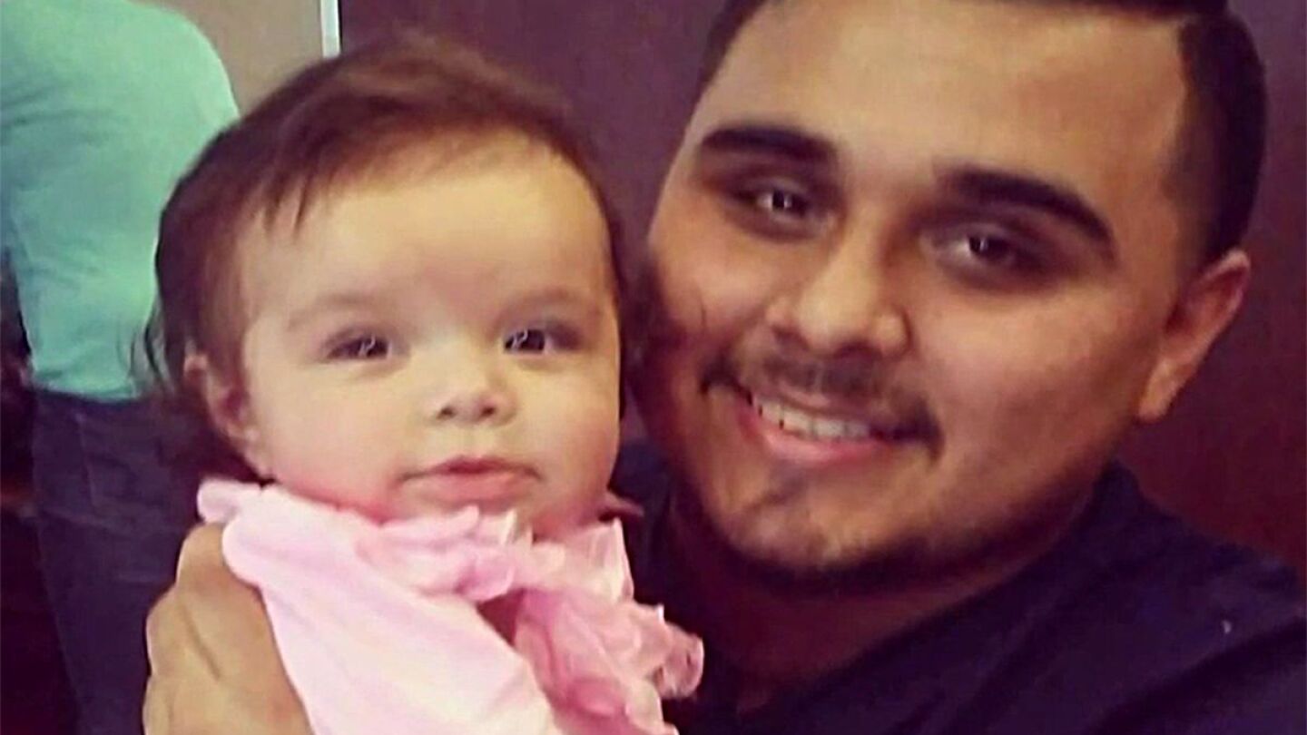 Un padre rompe 25 huesos a su beb&eacute; de dos meses