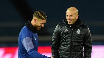 Sergio Ramos y Zinedine Zidane, durante un entrenamiento