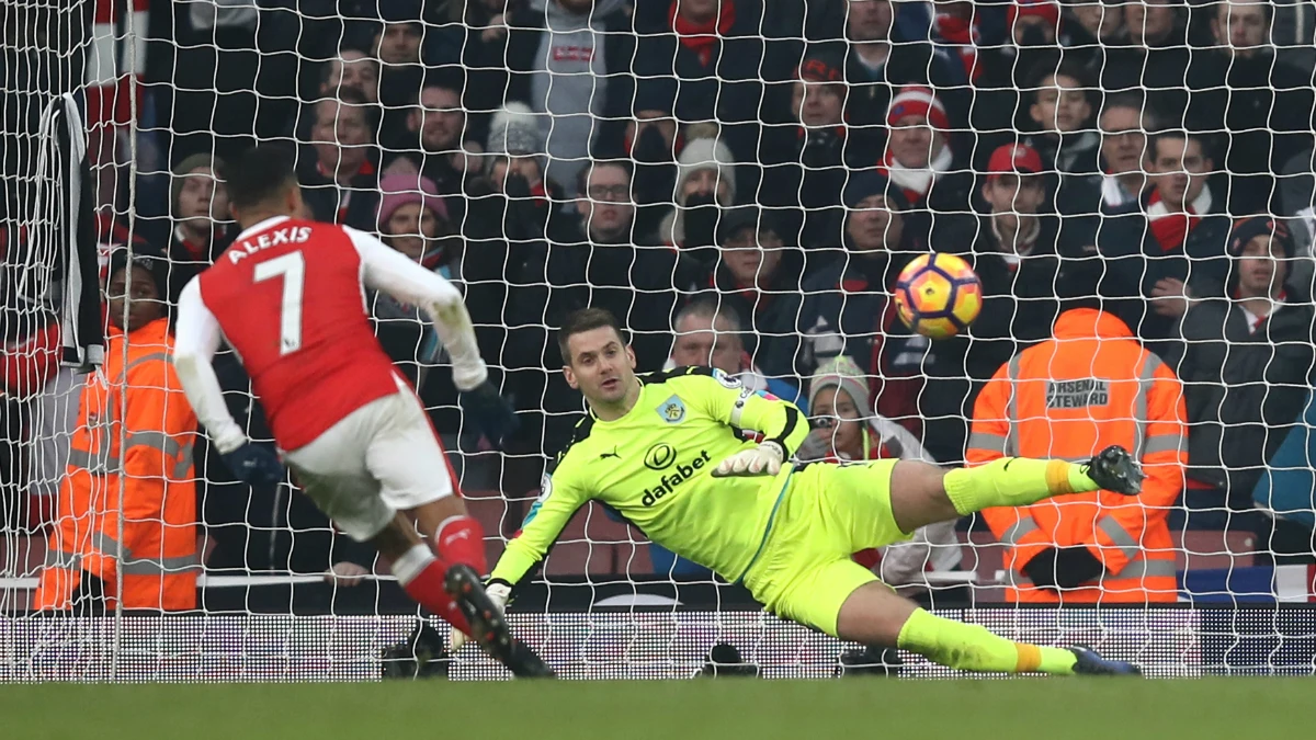 Alexis anota un penalti a lo panenka